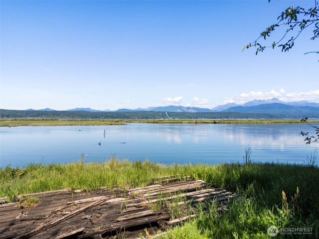 3692 E State Route 106, Union, WA 98592