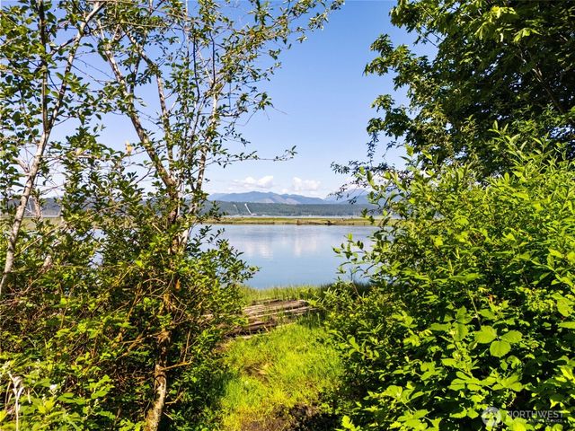 3692 E State Route 106, Union, WA 98592