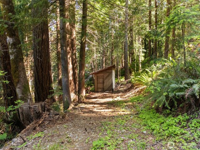 3692 E State Route 106, Union, WA 98592