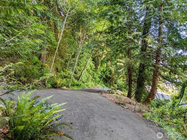 3692 E State Route 106, Union, WA 98592