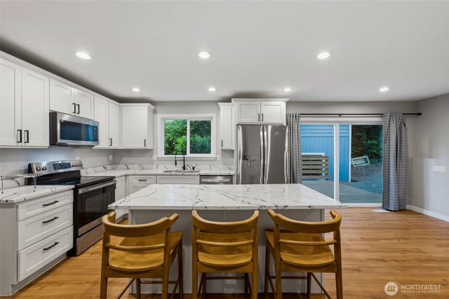 1910 Corbet Drive NW, Bremerton, WA 98312