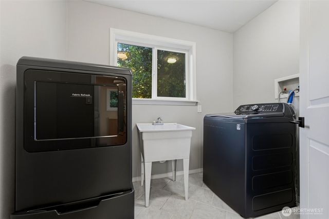 1910 Corbet Drive NW, Bremerton, WA 98312