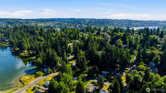 1910 Corbet Drive NW, Bremerton, WA 98312