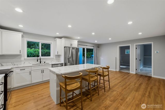 1910 Corbet Drive NW, Bremerton, WA 98312