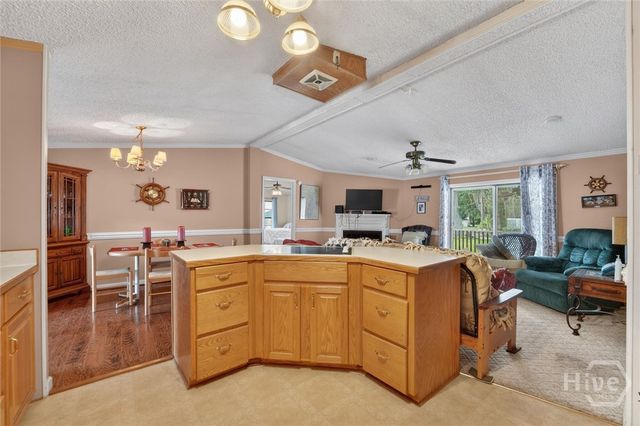 535 E 1st Street, Midway, GA 31320