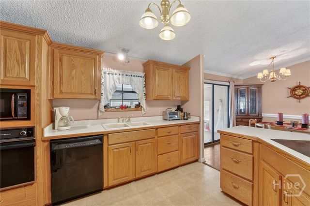 535 E 1st Street, Midway, GA 31320