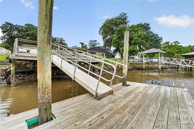 535 E 1st Street, Midway, GA 31320