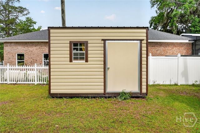 535 E 1st Street, Midway, GA 31320