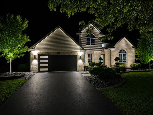 2151 Bluestem Parkway, Lynwood, IL 60411