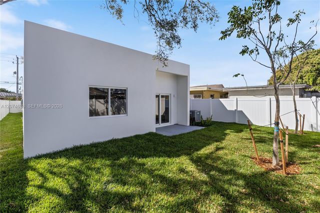 5735 SW 4th Street, Miami, FL 33144