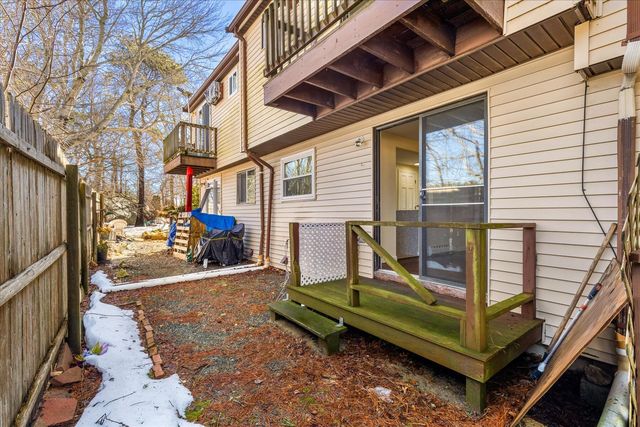405 Village Drive UNIT 405, Buzzards Bay, MA 02532