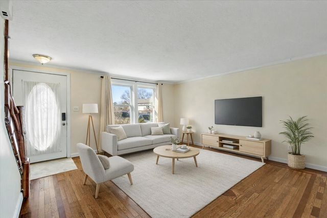 405 Village Drive UNIT 405, Buzzards Bay, MA 02532