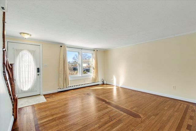 405 Village Drive UNIT 405, Buzzards Bay, MA 02532