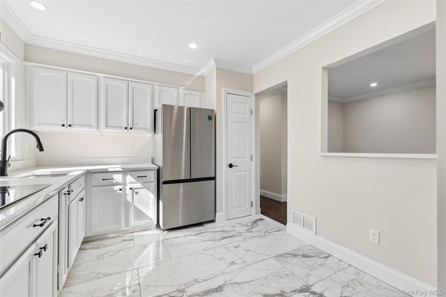 236 Vermont Avenue, Bay Shore, NY 11706