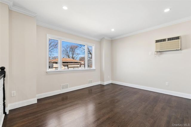 236 Vermont Avenue, Bay Shore, NY 11706