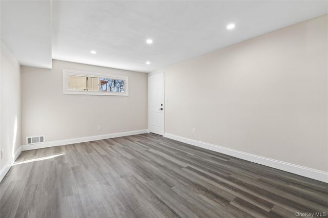 236 Vermont Avenue, Bay Shore, NY 11706