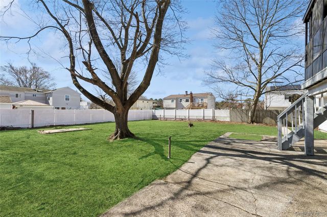 236 Vermont Avenue, Bay Shore, NY 11706