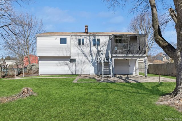 236 Vermont Avenue, Bay Shore, NY 11706