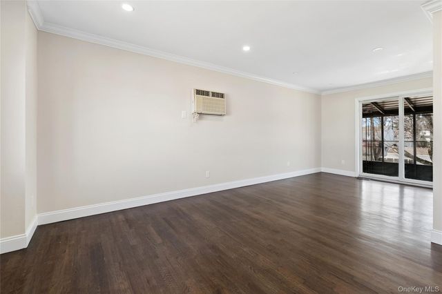 236 Vermont Avenue, Bay Shore, NY 11706