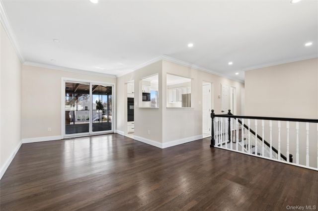 236 Vermont Avenue, Bay Shore, NY 11706