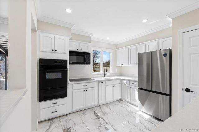 236 Vermont Avenue, Bay Shore, NY 11706