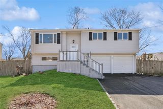 236 Vermont Avenue, Bay Shore, NY 11706