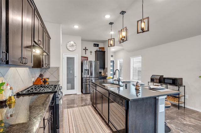 2930 Yaupon Grove Lane, Conroe, TX 77385