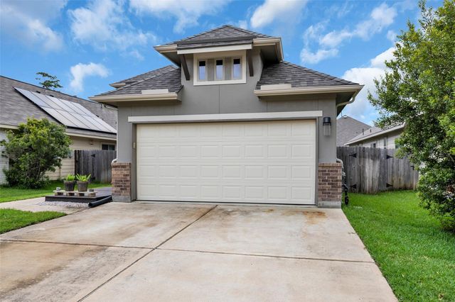 2930 Yaupon Grove Lane, Conroe, TX 77385