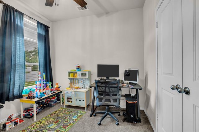2930 Yaupon Grove Lane, Conroe, TX 77385