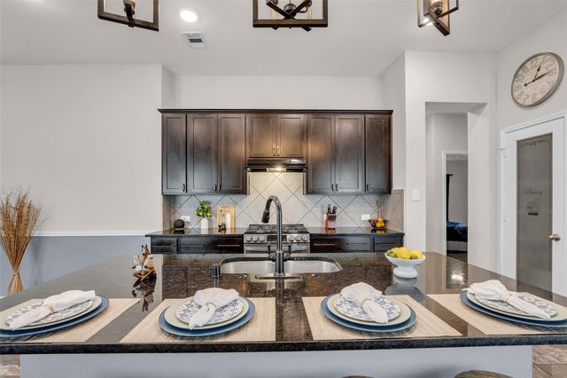 2930 Yaupon Grove Lane, Conroe, TX 77385