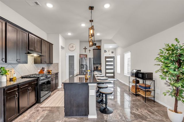 2930 Yaupon Grove Lane, Conroe, TX 77385