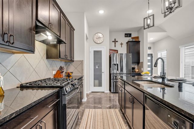 2930 Yaupon Grove Lane, Conroe, TX 77385