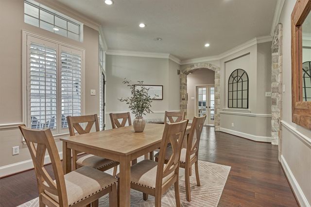 87 W Honey Grove Place, The Woodlands, TX 77382