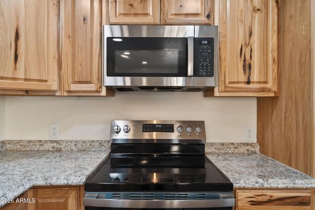 10229 S HONEYSUCKLE Drive, Hereford, AZ 85615