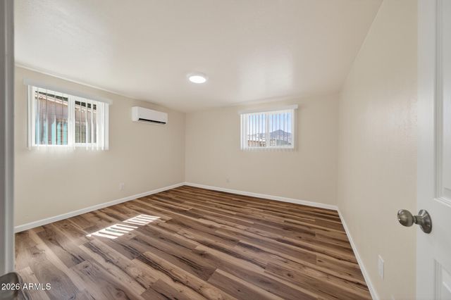 10229 S HONEYSUCKLE Drive, Hereford, AZ 85615