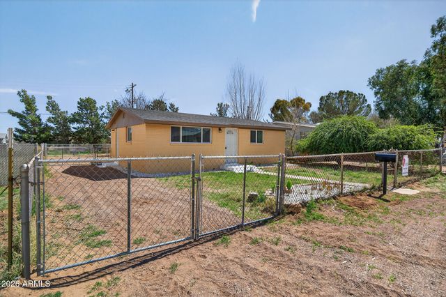 10229 S HONEYSUCKLE Drive, Hereford, AZ 85615