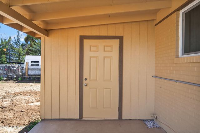 10229 S HONEYSUCKLE Drive, Hereford, AZ 85615