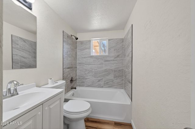 10229 S HONEYSUCKLE Drive, Hereford, AZ 85615