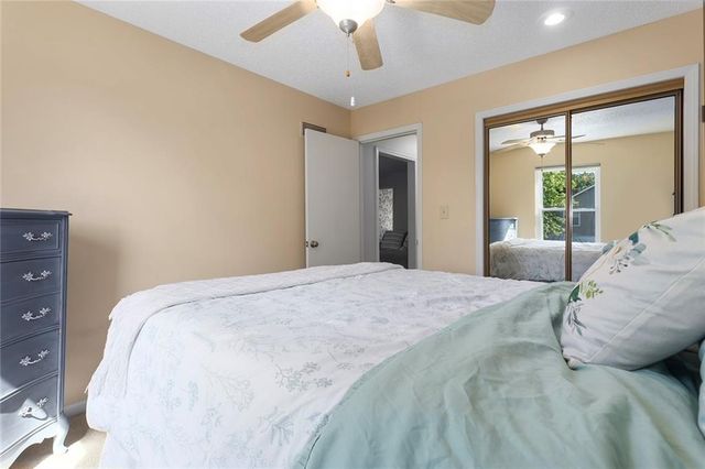 5330 NW 87th Court, Kansas City, MO 64154