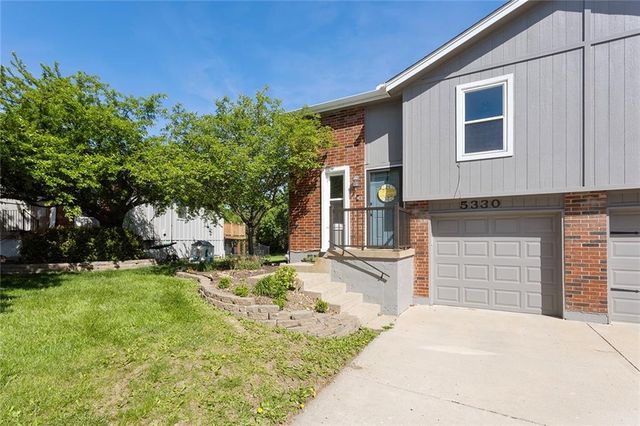 5330 NW 87th Court, Kansas City, MO 64154