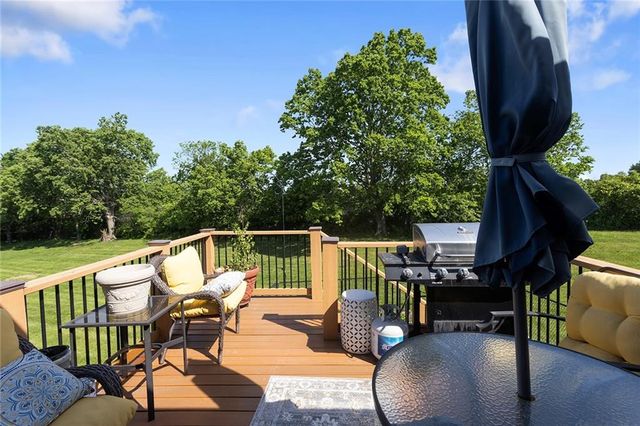 5330 NW 87th Court, Kansas City, MO 64154