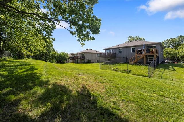 5330 NW 87th Court, Kansas City, MO 64154
