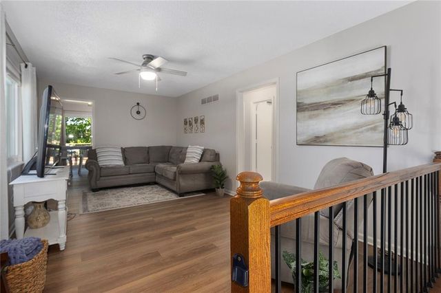 5330 NW 87th Court, Kansas City, MO 64154