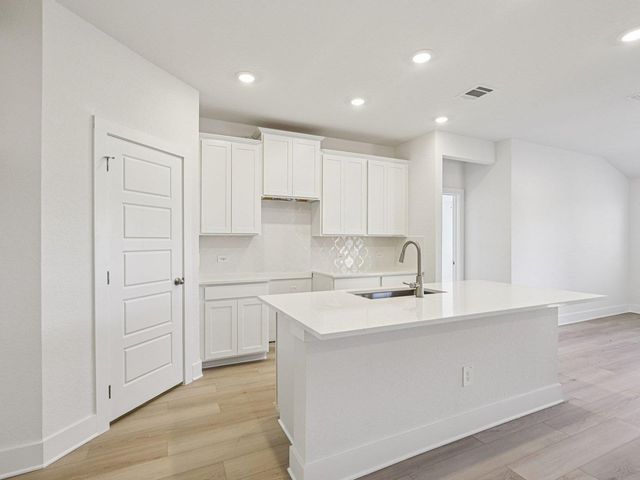 154 Diablo Rim TER, Dripping Springs, TX 78620