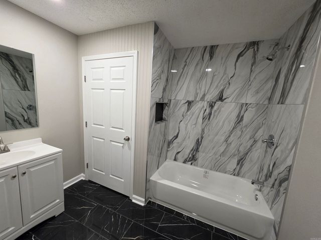 17811 Puckett Rd, Alexander, AR 72002