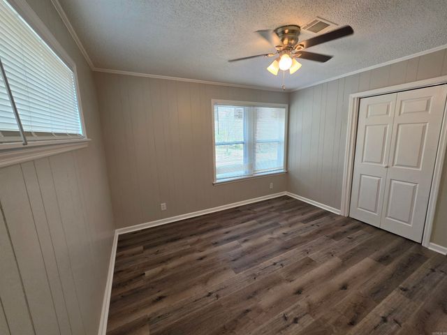 17811 Puckett Rd, Alexander, AR 72002