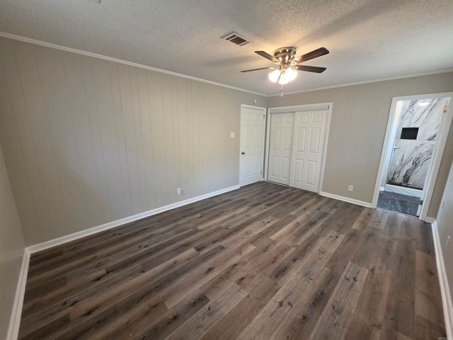 17811 Puckett Rd, Alexander, AR 72002