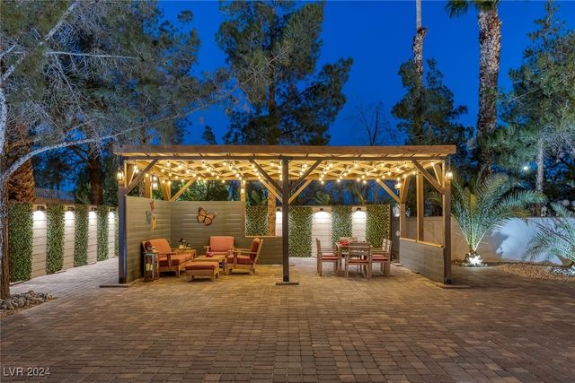 4927 Spanish Heights Drive, Las Vegas, NV 89148