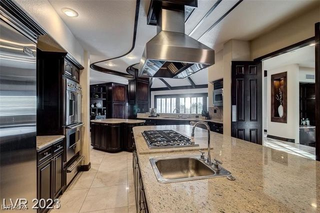 4927 Spanish Heights Drive, Las Vegas, NV 89148