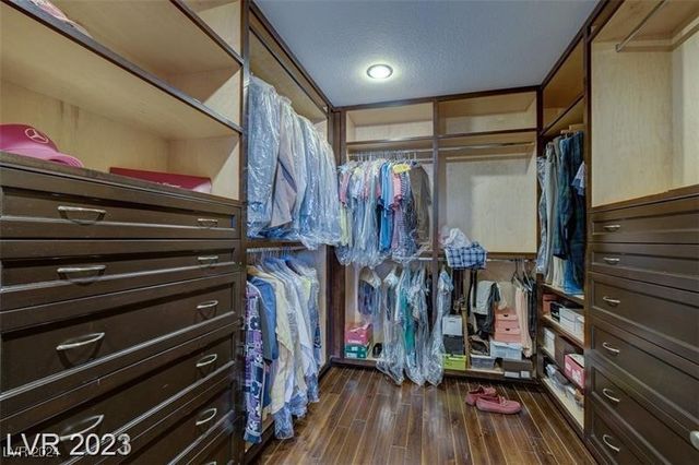 4927 Spanish Heights Drive, Las Vegas, NV 89148